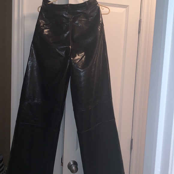 Cutout wide leg faux leather trousers - Picture 4 of 9